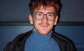 johannes_wilczek_headshot.jpg