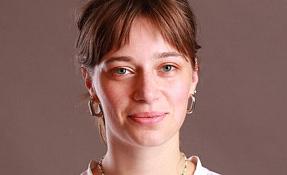 betsi_schumacher-headshot.jpg